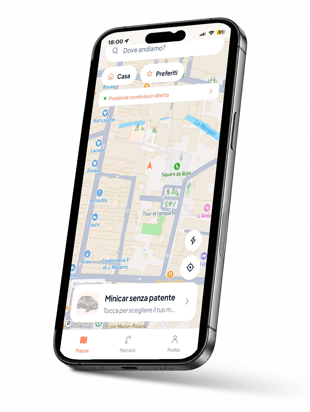 L'app TacTac sul cruscotto di un'auto senza patente, itinerario adatto a 45 km/h