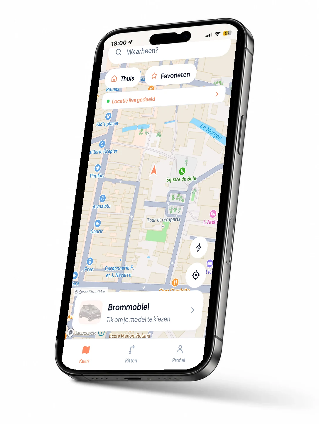 De TacTac-app op het dashboard van een brommobiel, route geschikt voor 45 km/u