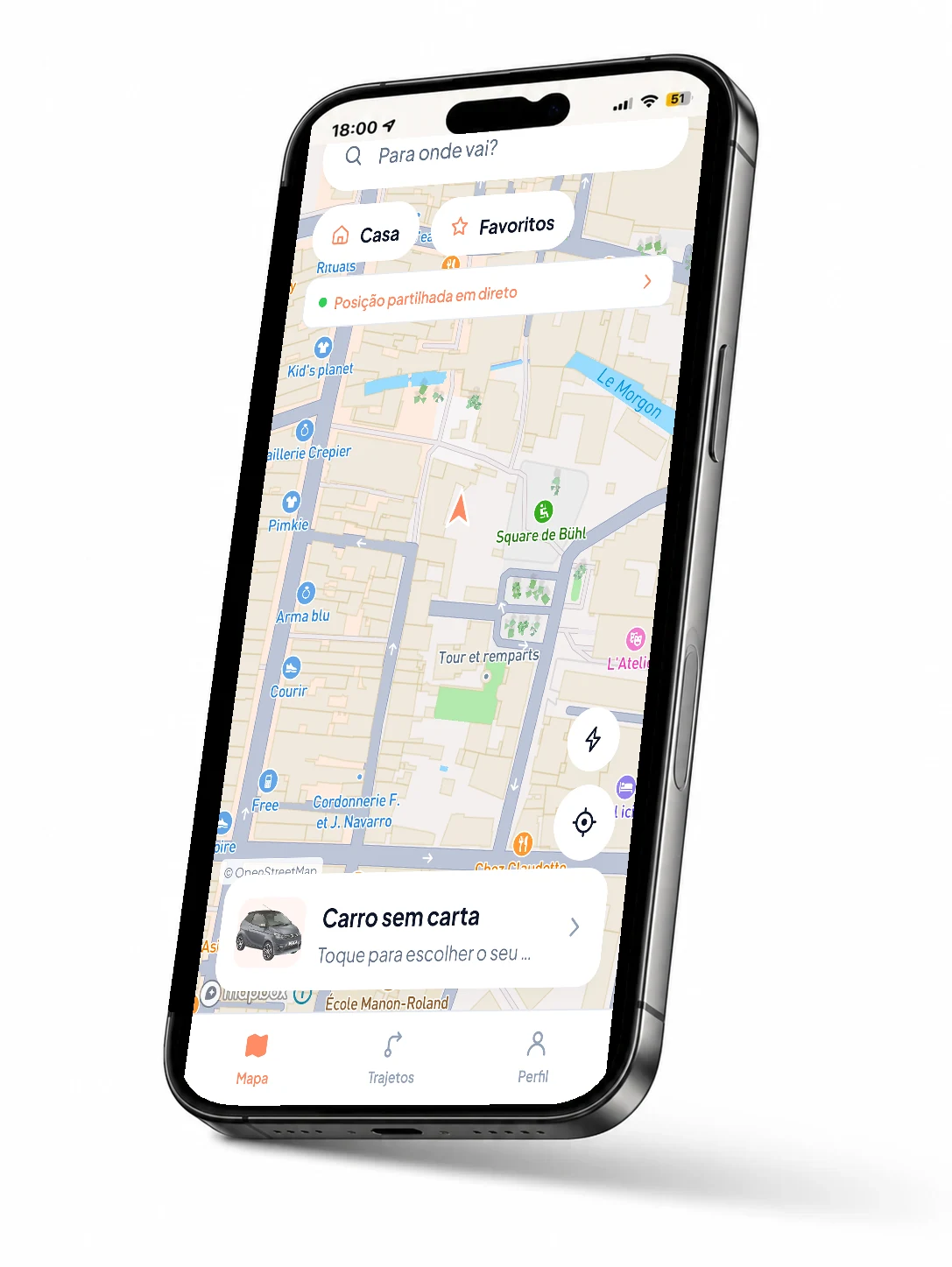 A app TacTac no tablier de um carro sem carta, rota adaptada a 45 km/h