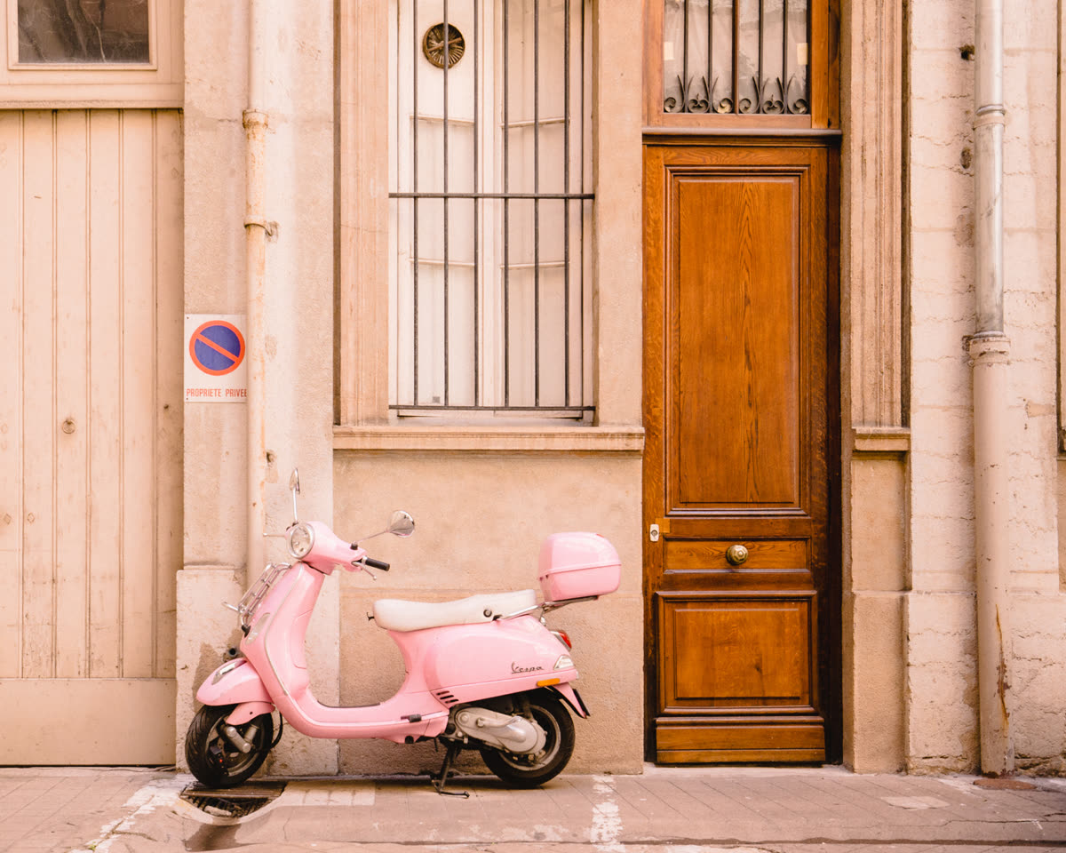 Voiture sans permis ou scooter à 14 ans ?
